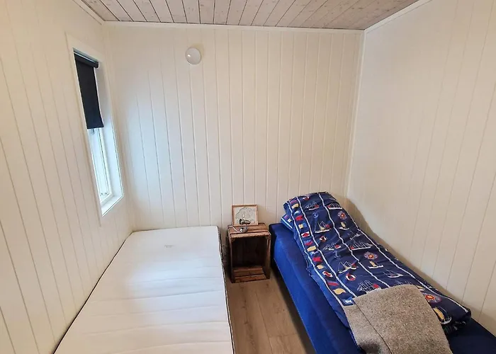 4 Star In Huglo Nord Huglo